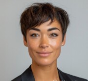 Nice short style for brunette hair