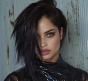 Short black impeccable hairstyle for women