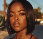 Subtle short black hairstyle for women