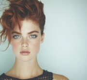 The elegant red short look