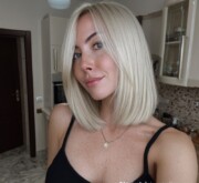 Fresh medium inspiring blonde look with polished shine Fresh medium inspiring blonde look with polished shine