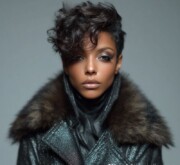 Short black style that’s sleek, chic, and stylish