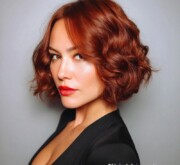 Short red hair with a charming finish